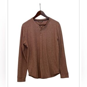 Men’s All in Motion Waffle-Knit Henley Athletic Top -Medium